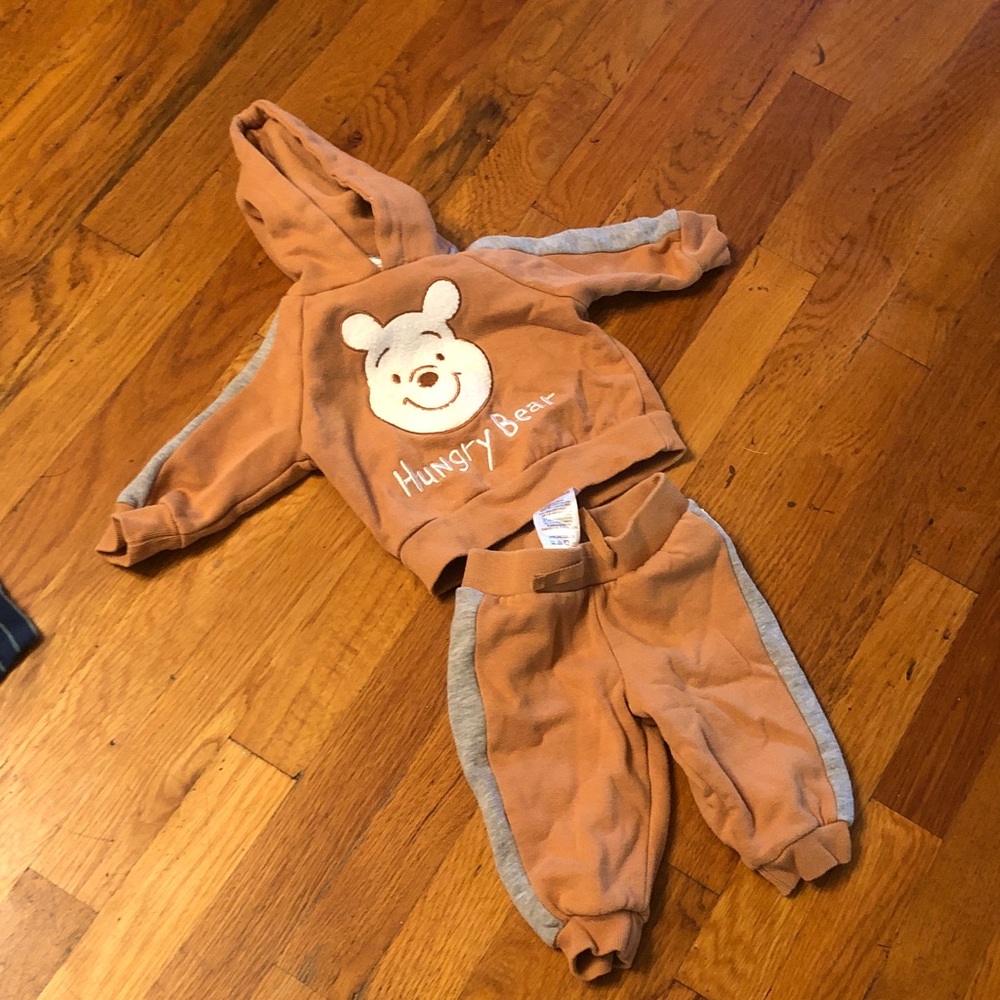 🐻POOH SWEATSUIT